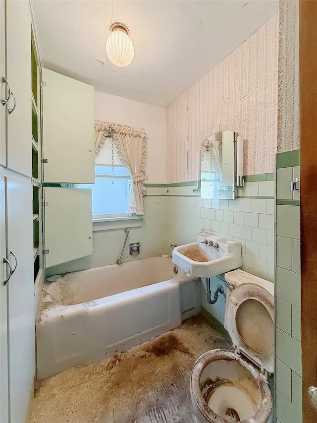 1602 E 32nd St, Des Moines, IA 50317