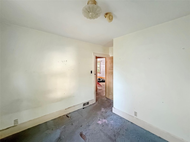 1602 E 32nd St, Des Moines, IA 50317