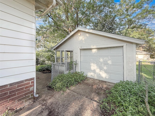 1602 E 32nd St, Des Moines, IA 50317