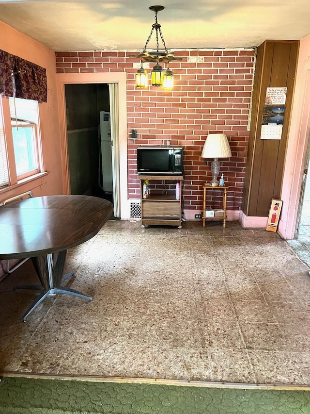1348 Idaho St, Des Moines, IA 50316 - view of living room