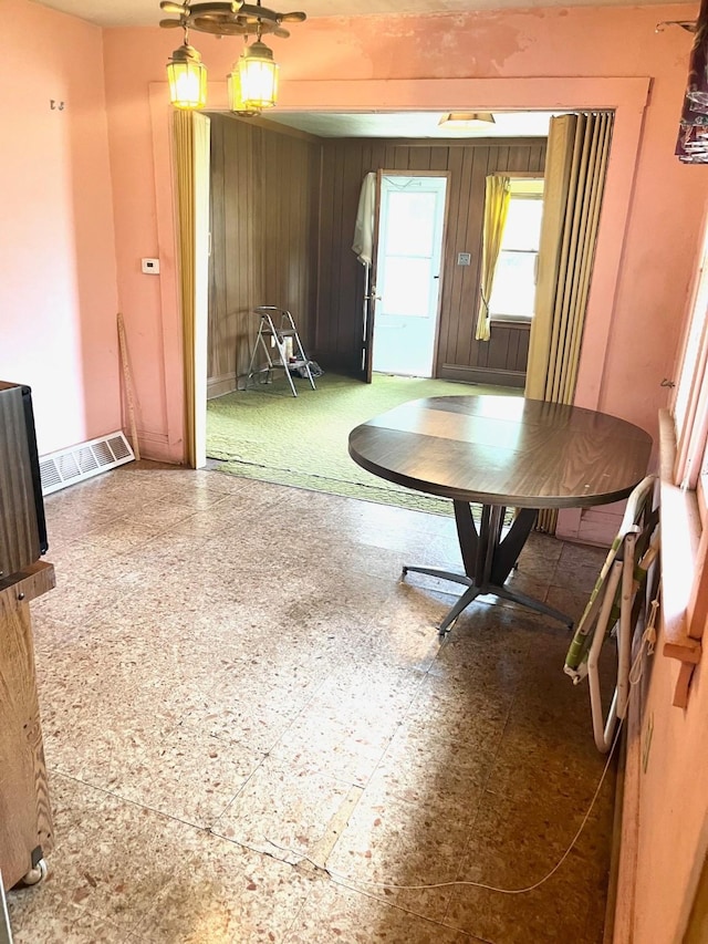 1348 Idaho St, Des Moines, IA 50316 - dining room with baseboards