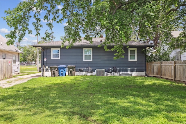 3025 Dean Ave, Des Moines, IA 50317 - rear view of house
