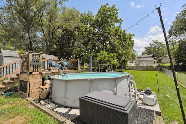 221 E Payton Ave, Des Moines, IA 50315 - view of pool