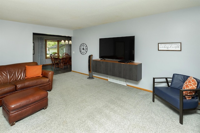 502 5th Ave SW, Altoona, IA 50009 - living area featuring carpet flooring