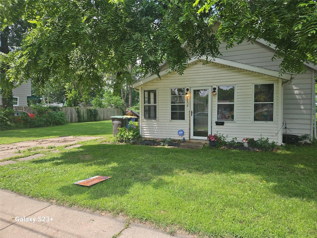 1434 E 18th St, Des Moines, IA 50316 - photo 1