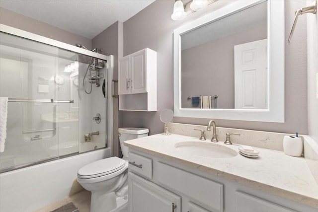 827 SW 46th St, Ankeny, IA 50023 - full bathroom featuring vanity and bath / shower combo with glass door