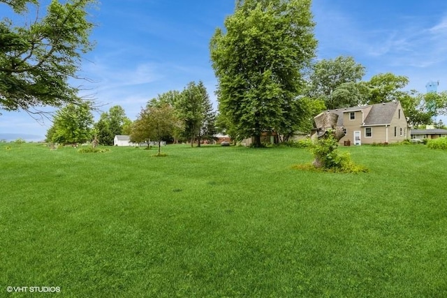 644 N 43rd St, Cumming, IA 50061 - view of grassy yard
