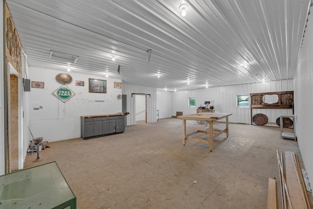 1107 E 12th St N, Newton, IA 50208 - playroom featuring concrete flooring