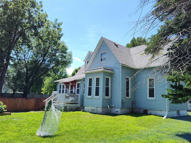 607 Clay St, Boone, IA 50036 - view of front of house with roof with shingles and crawl space