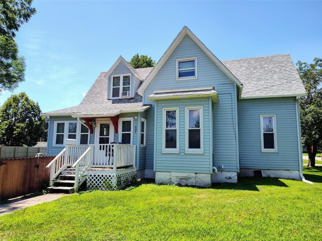607 Clay St, Boone, IA 50036 - back of property featuring roof with shingles