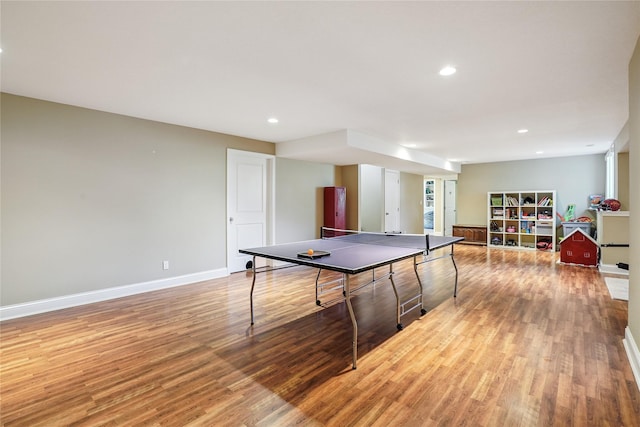 929 Sampson Dr, Nevada, IA 50201 - playroom featuring light wood finished floors and recessed lighting