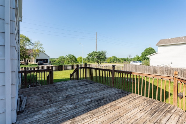 4624 Tamara Ln, West Des Moines, IA 50265 - wooden deck featuring a fenced backyard
