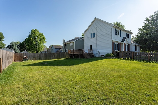 4624 Tamara Ln, West Des Moines, IA 50265 - fenced backyard featuring a deck