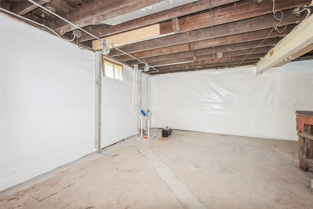 2521 40th St, Des Moines, IA 50310 - view of basement