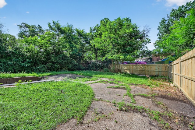 1728 NW Dr, Des Moines, IA 50310 - view of fenced backyard