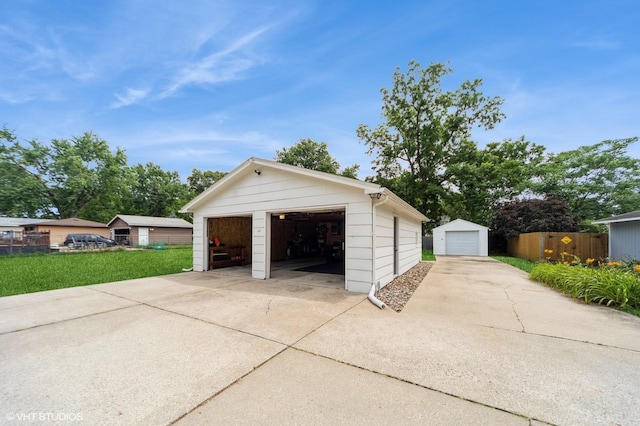 3411 61st St, Des Moines, IA 50322 - view of detached garage