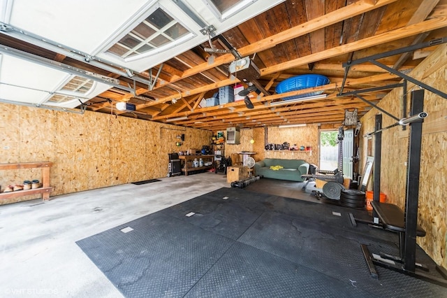 3411 61st St, Des Moines, IA 50322 - view of garage