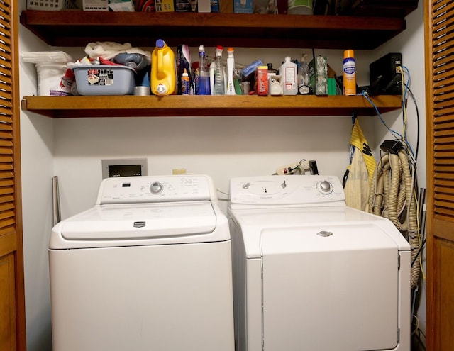 1108 Hillcrest Ct, Chariton, IA 50049 - washroom featuring washer and dryer