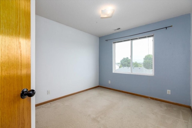 6825 Star View St, Des Moines, IA 50320 - carpeted spare room with baseboards