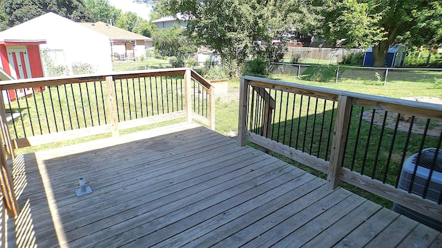 623 E 18th St N, Newton, IA 50208 - wooden deck featuring a fenced backyard