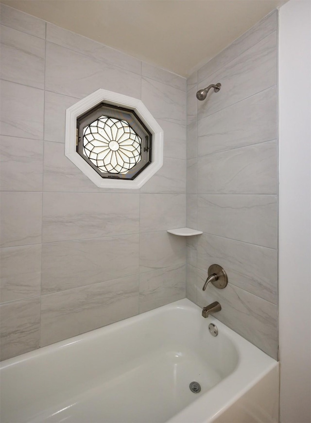 816 Boyd St, Des Moines, IA 50316 - bathroom featuring  shower combination