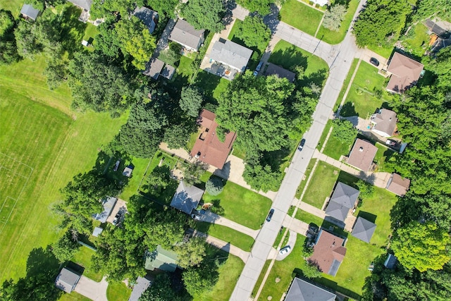6542 Washington Ave, Windsor Heights, IA 50324 - aerial view of property and surrounding area with nearby suburban area
