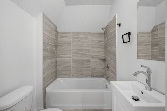 1124 13th St, Des Moines, IA 50314 - bathroom featuring shower / tub combination and vanity