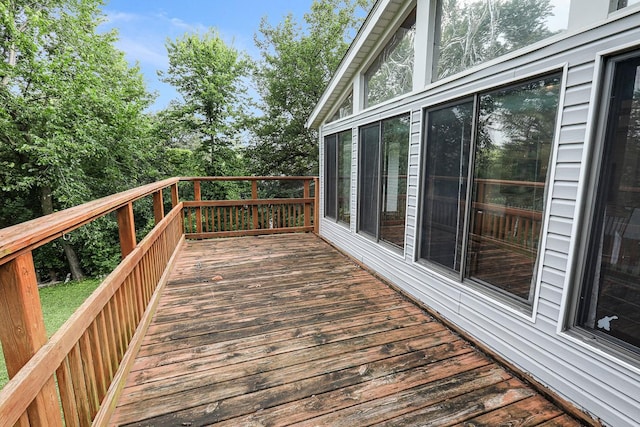 1018 S 5th St, Knoxville, IA 50138 - view of wooden terrace