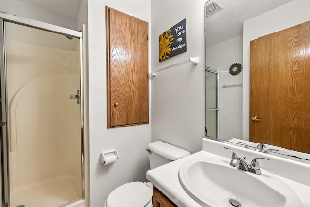 9421 NE 28th Ct, Ankeny, IA 50021 - full bath featuring a stall shower and vanity