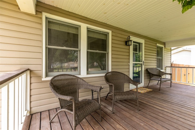 2610 Westover Blvd, Des Moines, IA 50322 - view of porch
