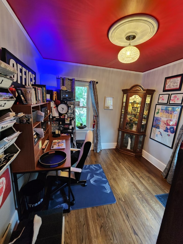2904 48th St, Des Moines, IA 50310 - office with wood finished floors and baseboards