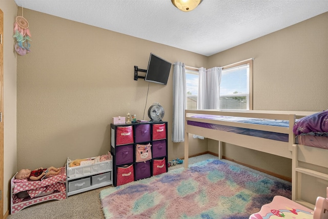 8026 Crestview Dr, Des Moines, IA 50320 - bedroom with carpet floors and a textured ceiling