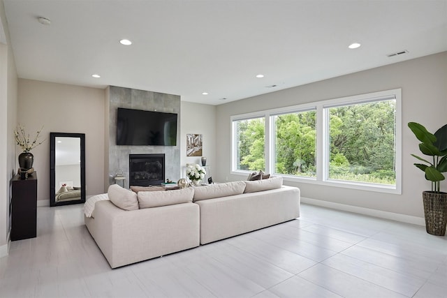 605 S Tiburon Cv, West Des Moines, IA 50266 - living area with recessed lighting and a large fireplace