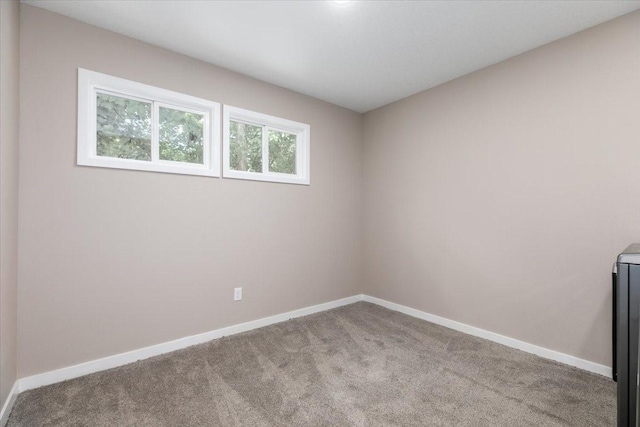 2311 Williams St, Des Moines, IA 50317 - unfurnished room with carpet floors