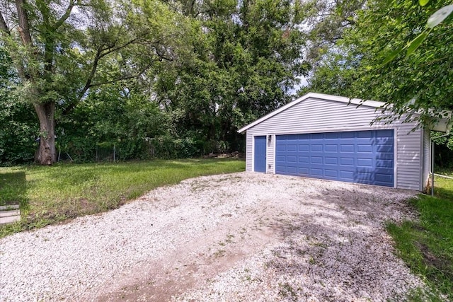 2311 Williams St, Des Moines, IA 50317 - view of detached garage