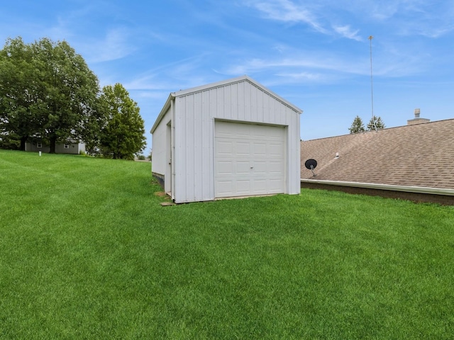 1439 N Shore Dr, Knoxville, IA 50138 - view of detached garage