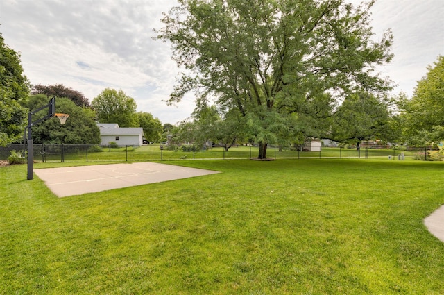 5526 Kensington Cir, Johnston, IA 50131 - view of yard with basketball hoop