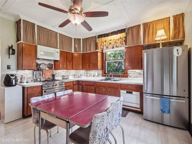 2385 Holliwell Bridge Rd, Winterset, IA 50273