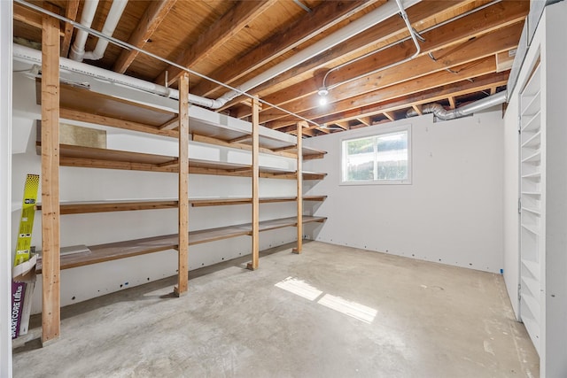 7005 Surrey Dr NE, Cedar Rapids, IA 52402 - view of below grade area