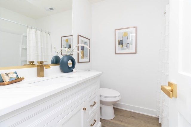 1410 20th St Unit 20, West Des Moines, IA 50265 - bathroom with vanity and wood finished floors