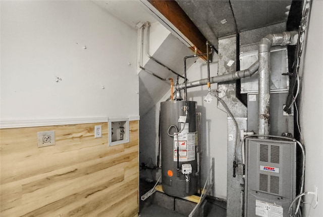 1356 E 17th Ct, Des Moines, IA 50316 - utilities with gas water heater and heating unit