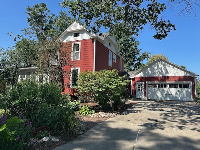 804 N 4th Ave, Winterset, IA 50273 - photo 1