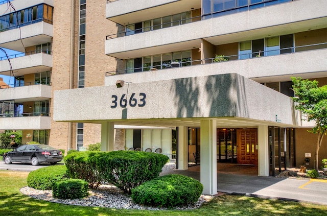 3663 Grand Ave Unit 501, Des Moines, IA 50312 - view of apartment building / complex