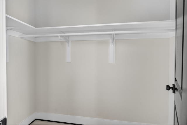 1218 Mccormick St, Des Moines, IA 50316 - view of walk in closet