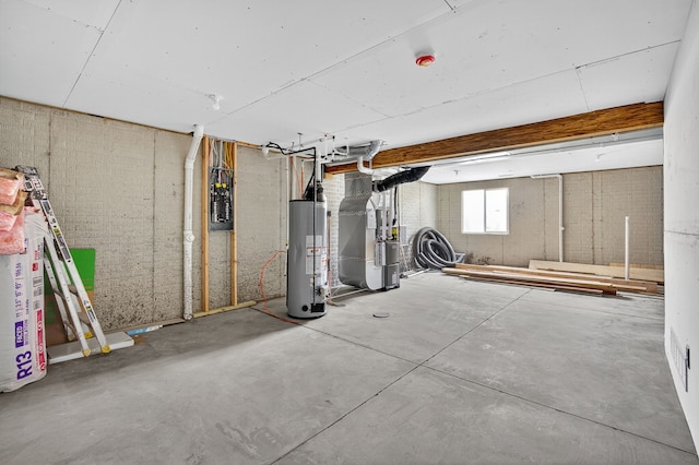 1218 Mccormick St, Des Moines, IA 50316 - basement featuring gas water heater and heating unit