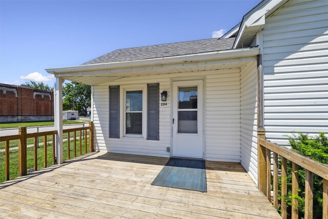 204 N Gaines St, Stuart, IA 50250 - view of wooden deck