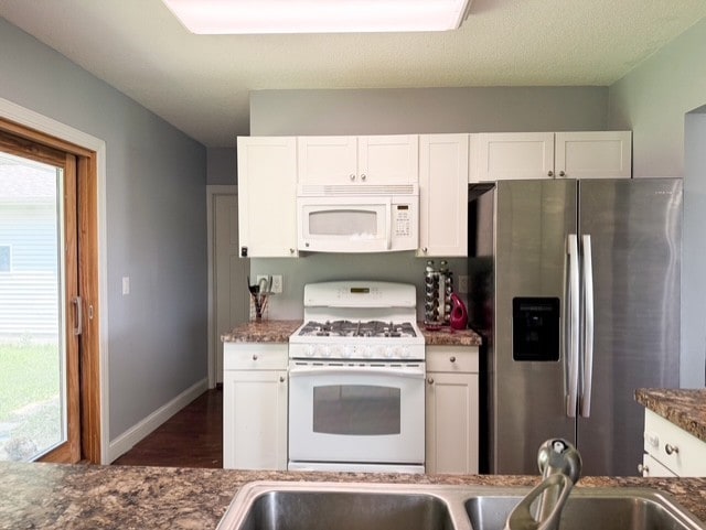 2660 E Payton Ave, Des Moines, IA 50320 - photo 8