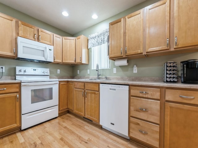 5336 E Kenyon Cir, Des Moines, IA 50320 - photo 10