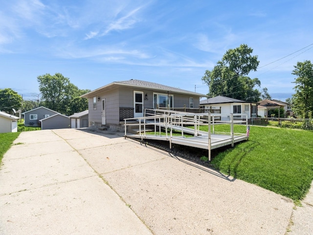 2409 E 41st Ct, Des Moines, IA 50317 - photo 2
