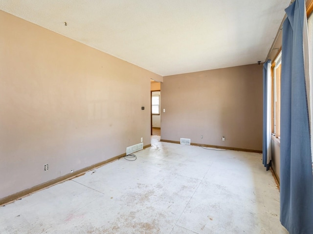 2409 E 41st Ct, Des Moines, IA 50317 - photo 6